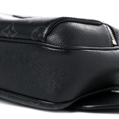Louis Vuitton Taiga Monogram Outdoor Bumbag Black 8 of 9