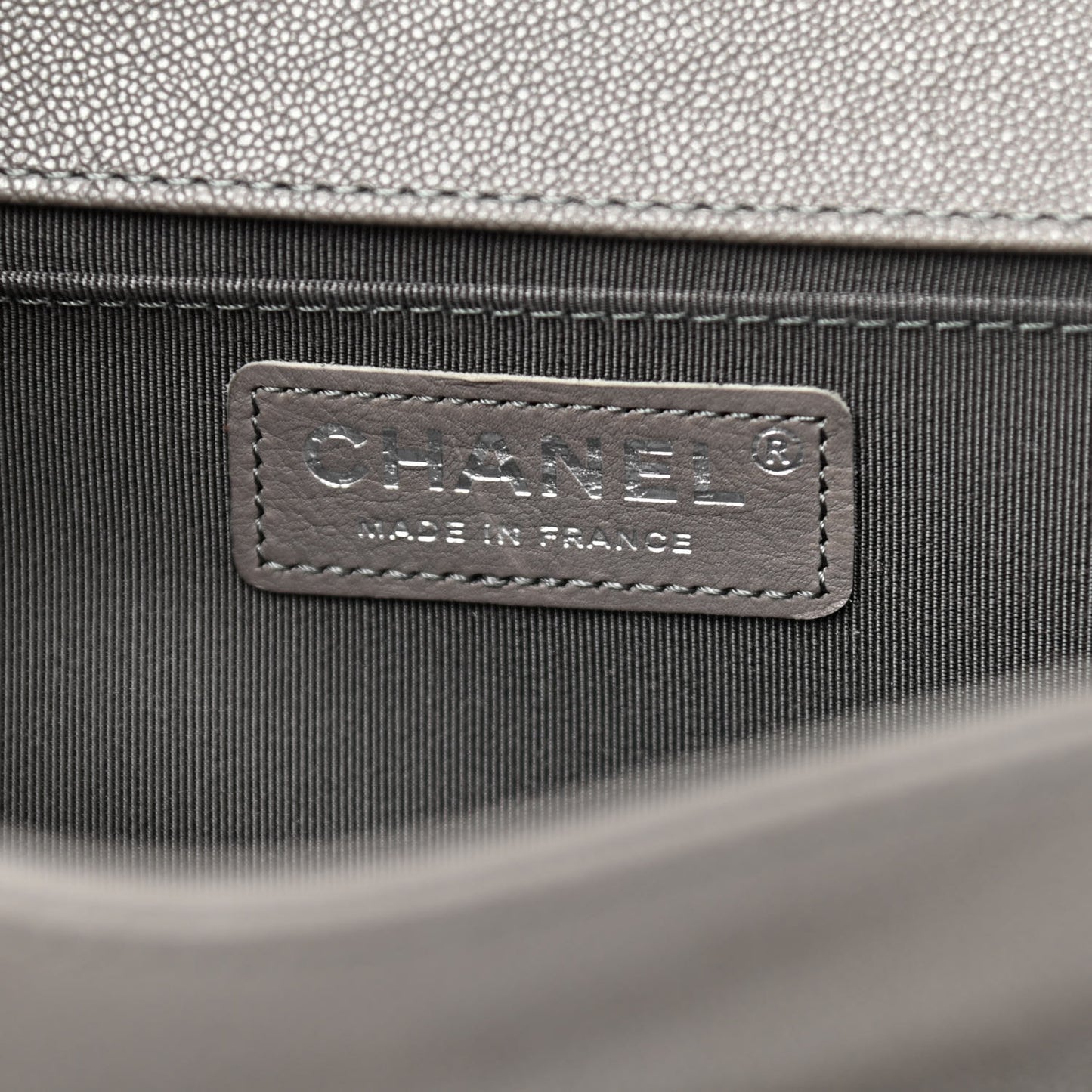 Caviar Quilted Medium Boy Flap Grey