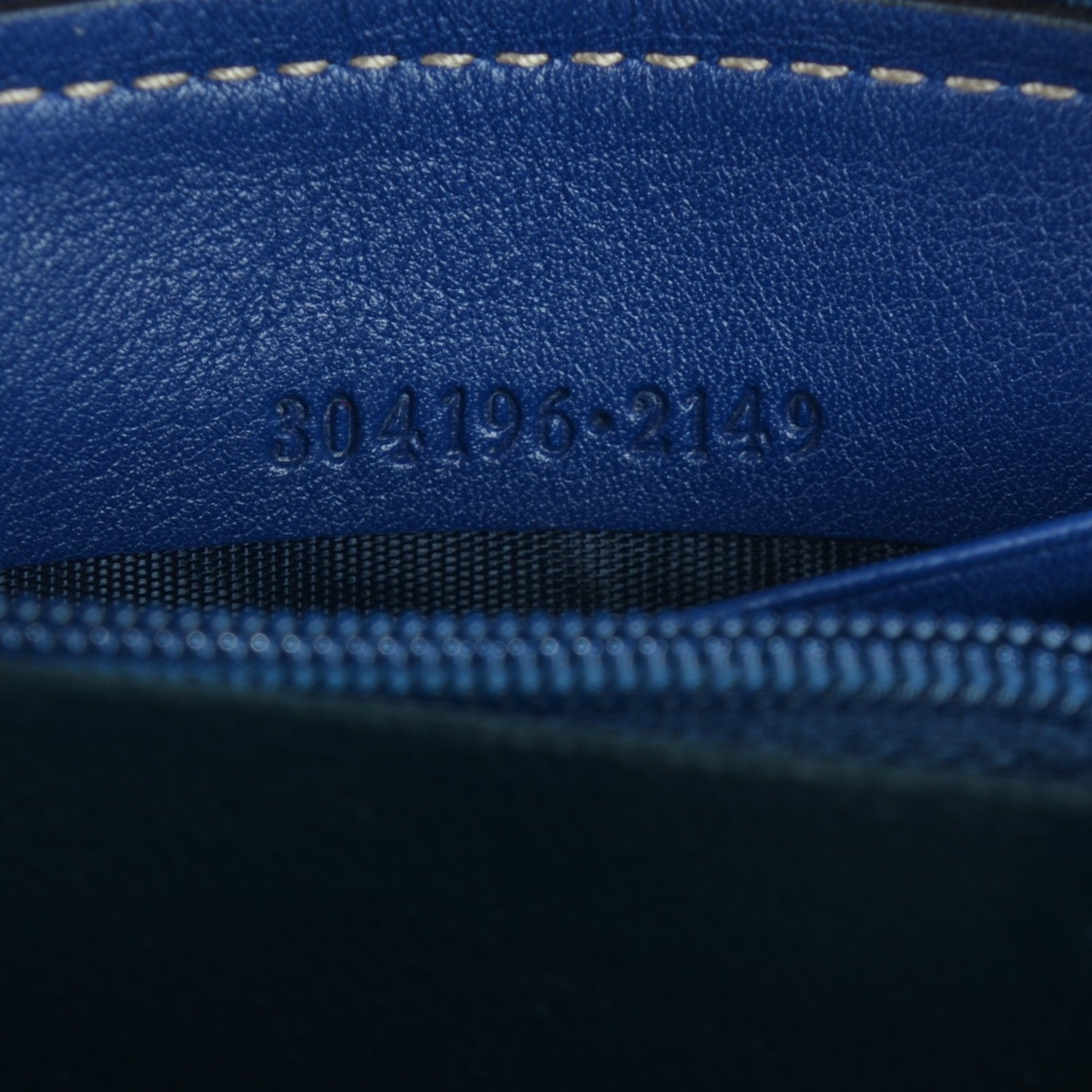Gucci GG Plus Monogram USA Flag Zip Around Wallet Blue 7 of 7