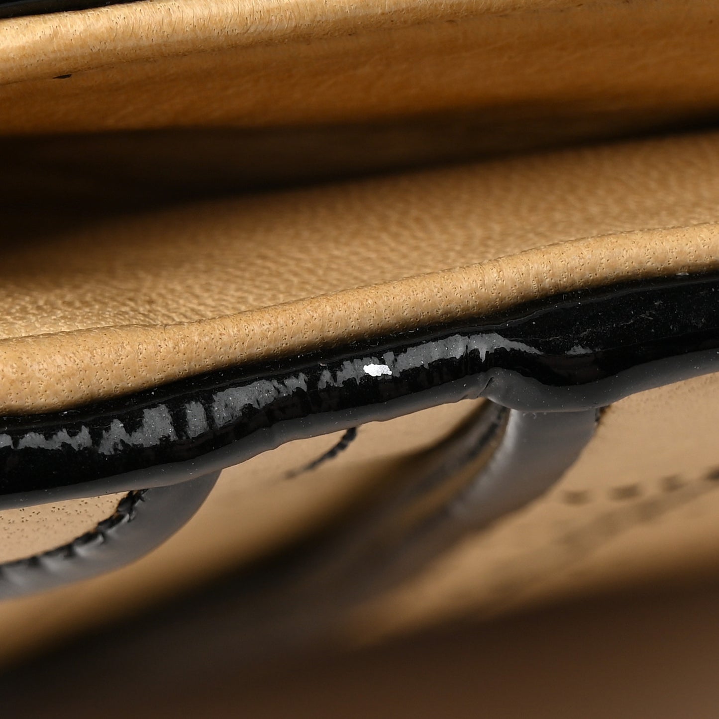 Lambskin Reissue Chocolate Bar Flap Beige Black