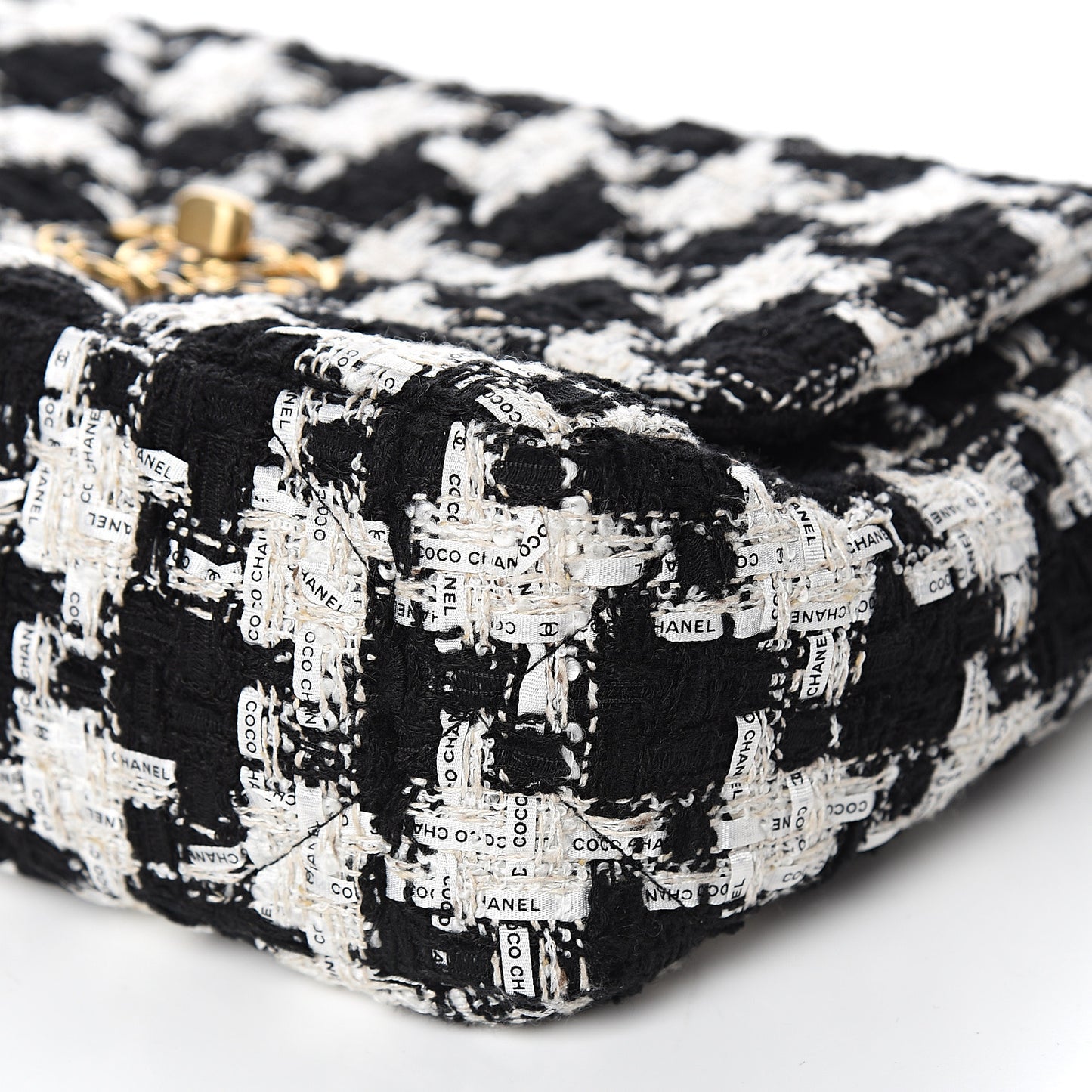 Tweed Quilted Medium 19 Flap Black Ecru White