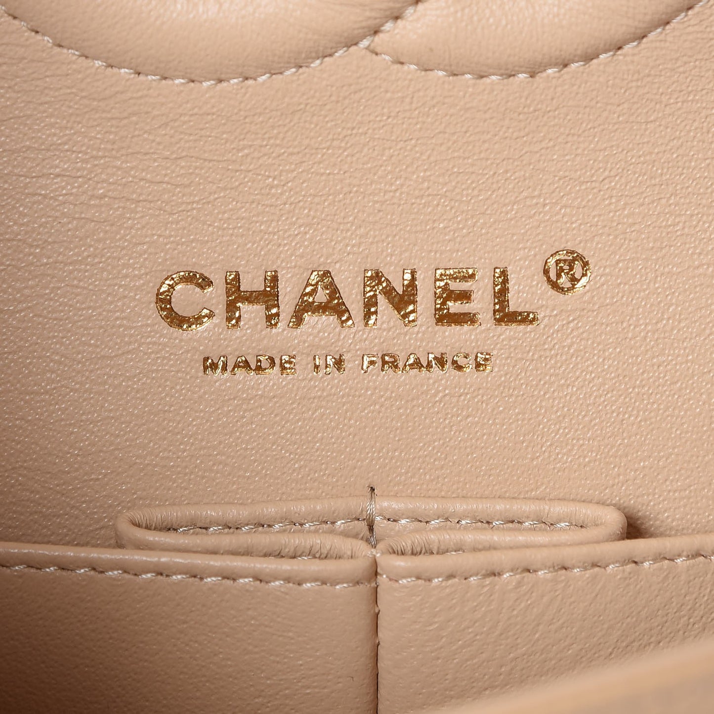 Caviar Quilted Medium Double Flap Beige Clair
