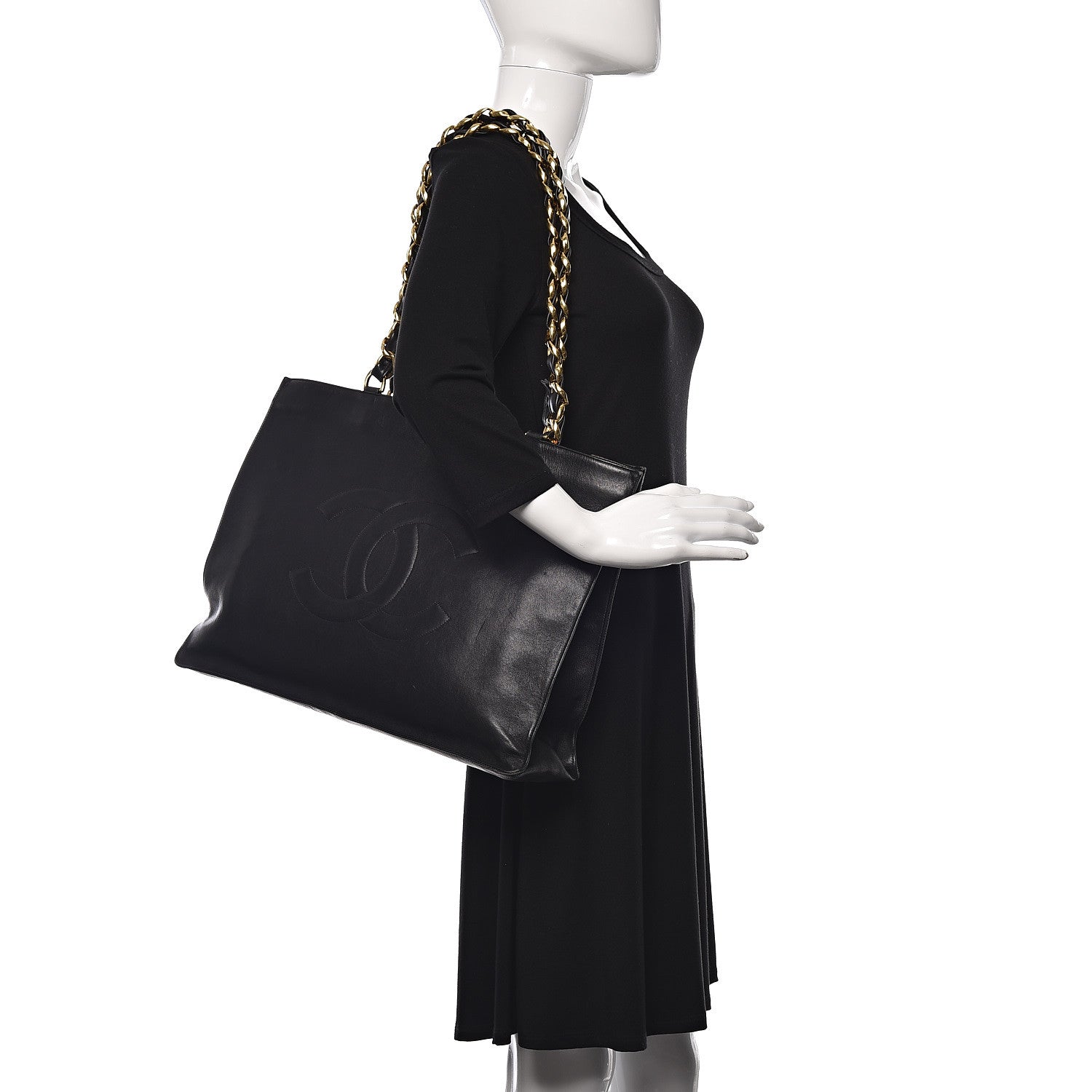 Chanel Lambskin CC Tote Black 2 of 17