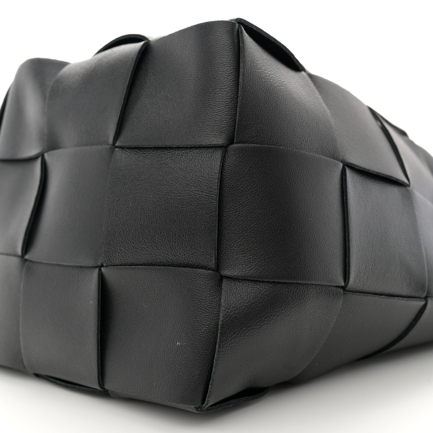 Bottega Veneta Nappa Maxi Intrecciato Cassette Bucket Bag Black 9 of 11