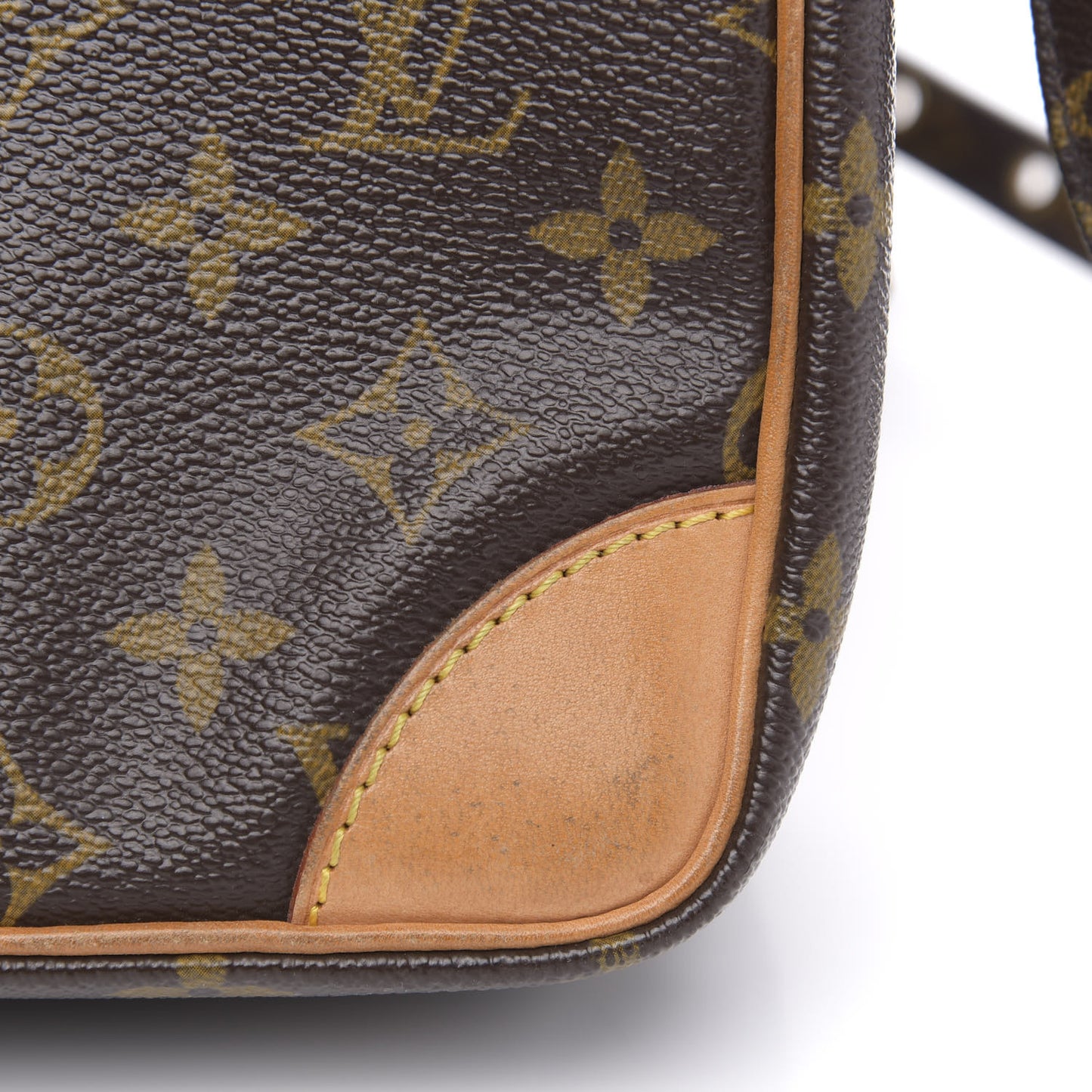 Monogram Amazone