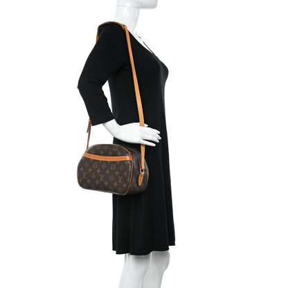 Louis Vuitton Monogram Blois 2 of 19