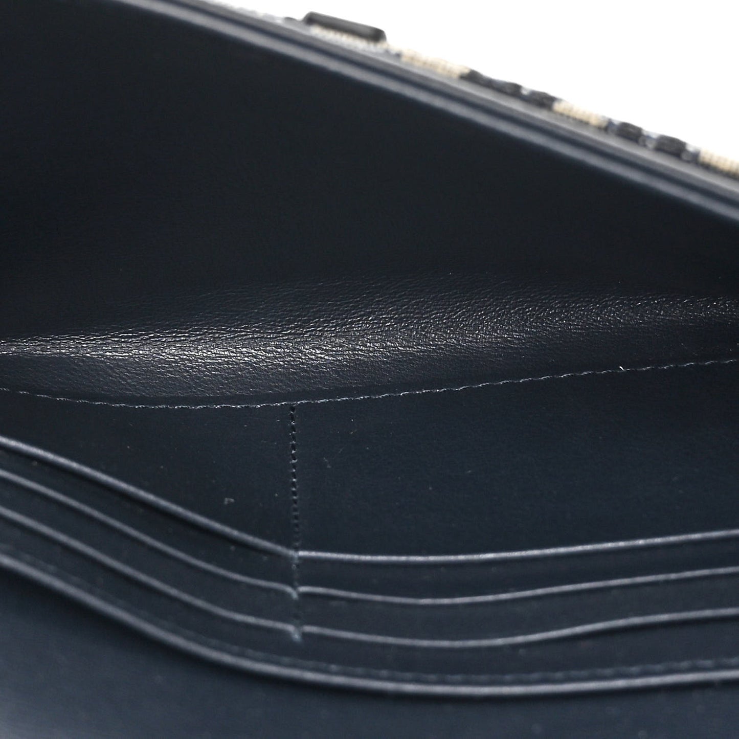 Oblique Saddle Chain Long Wallet Blue