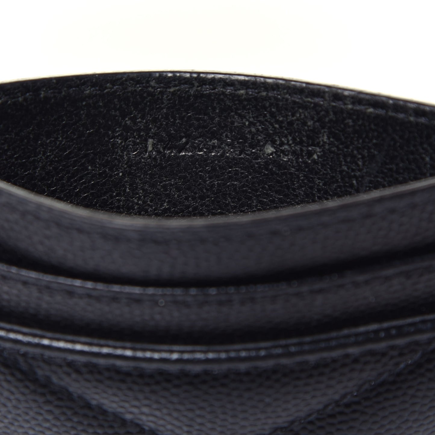 Grain De Poudre Matelasse Chevron Monogram Credit Card Case Black