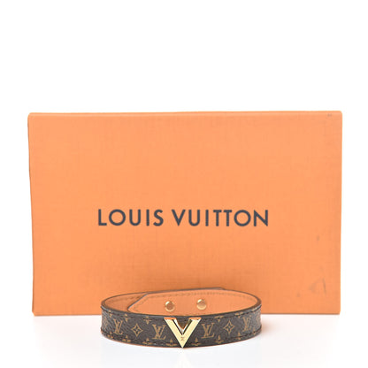 Louis Vuitton Monogram Essential V Bracelet 19 7 of 7