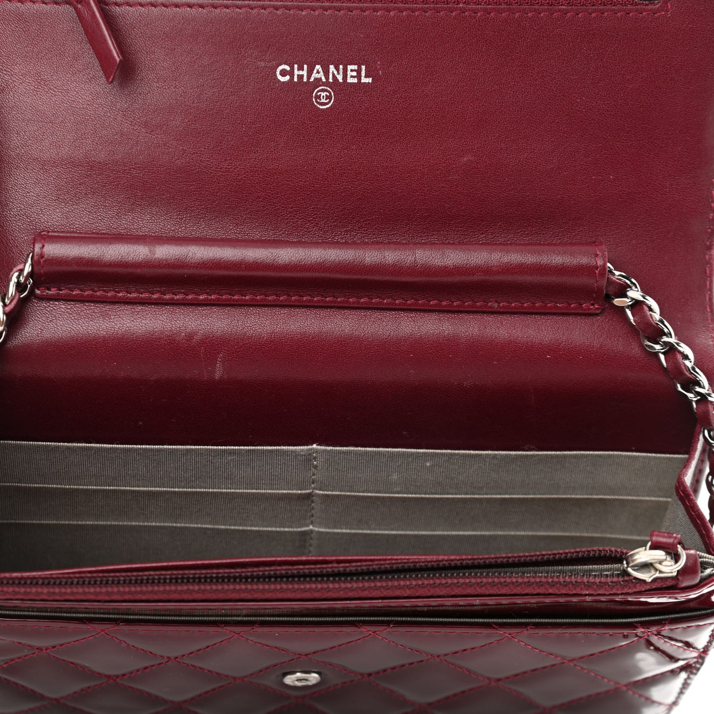 Patent Quilted Brilliant Wallet On Chain WOC Red