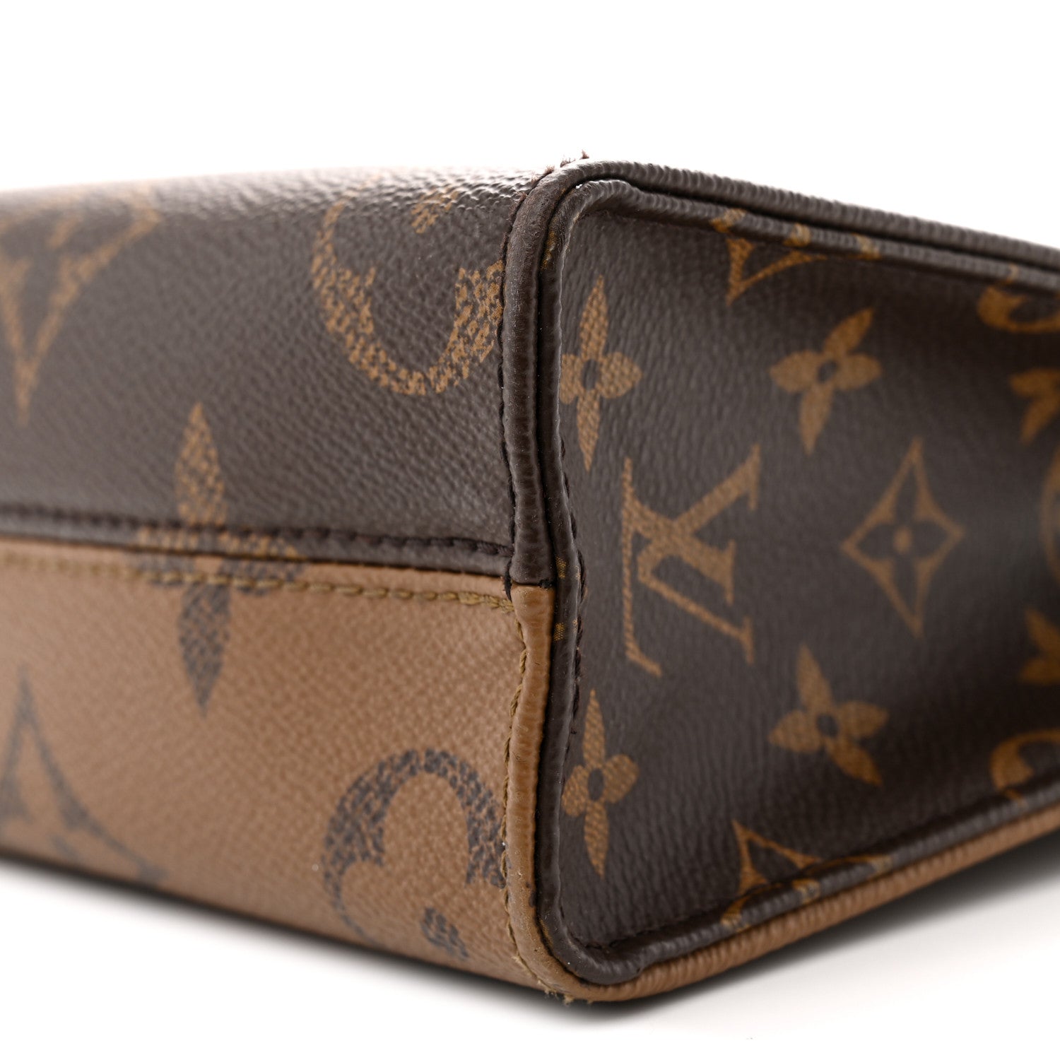 Louis Vuitton Reverse Monogram Giant Onthego BB 16 of 21