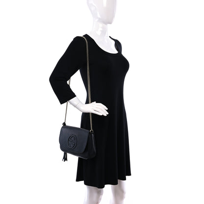 Gucci Pebbled Calfskin Medium Soho Flap Crossbody Black 2 of 12