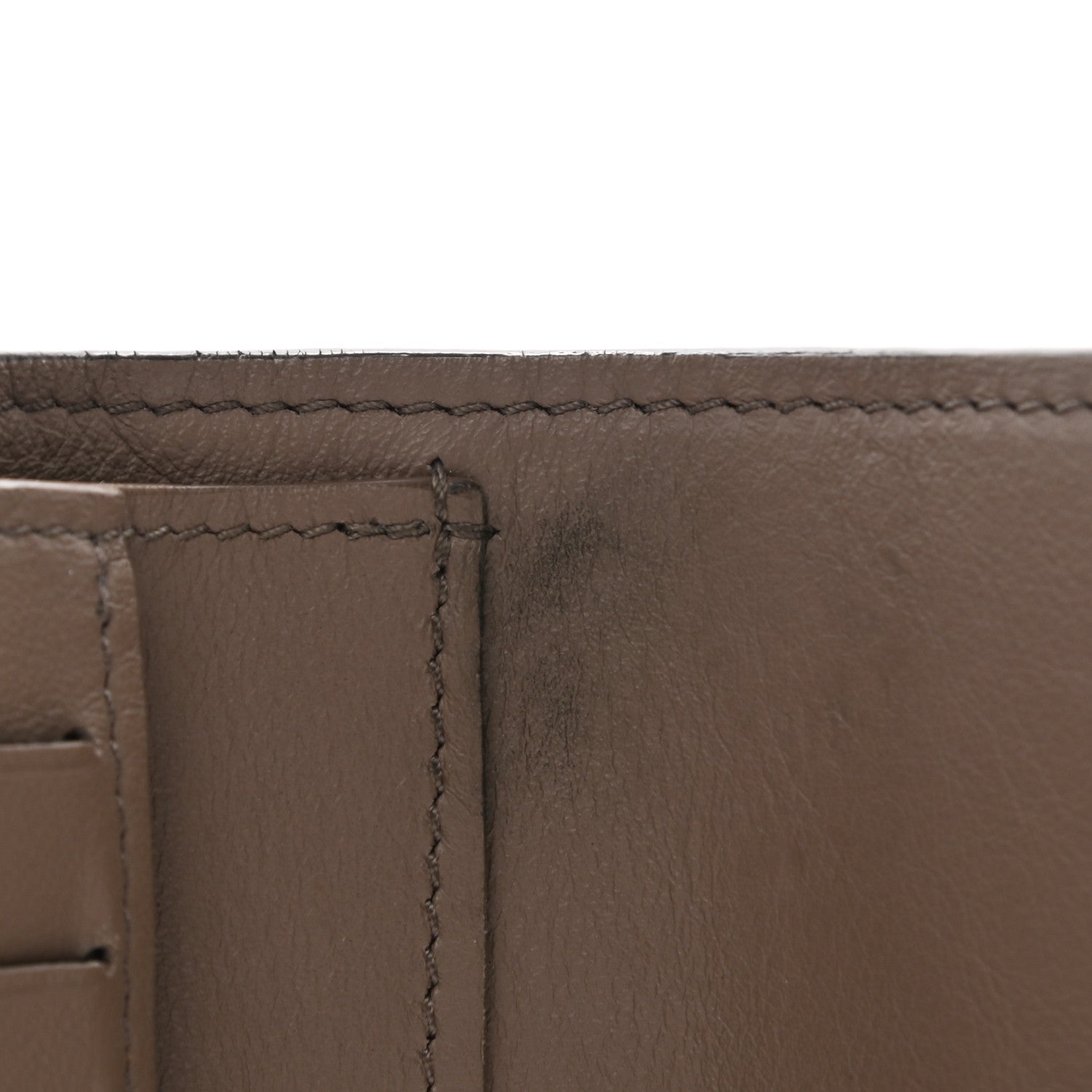 Louis Vuitton Taurillon Capucines Compact Wallet Magnolia 7 of 7