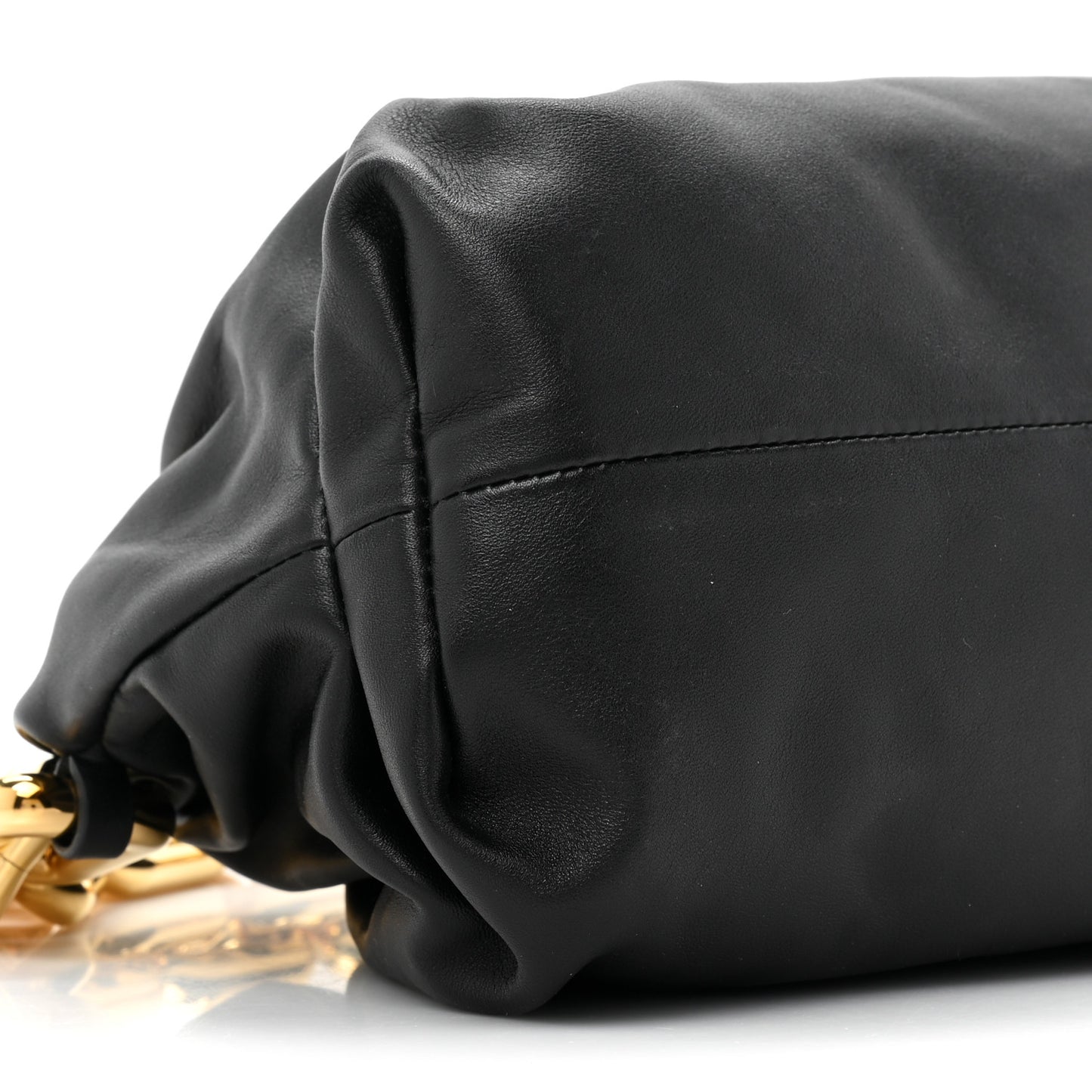 Calfskin The Pouch Chain Black