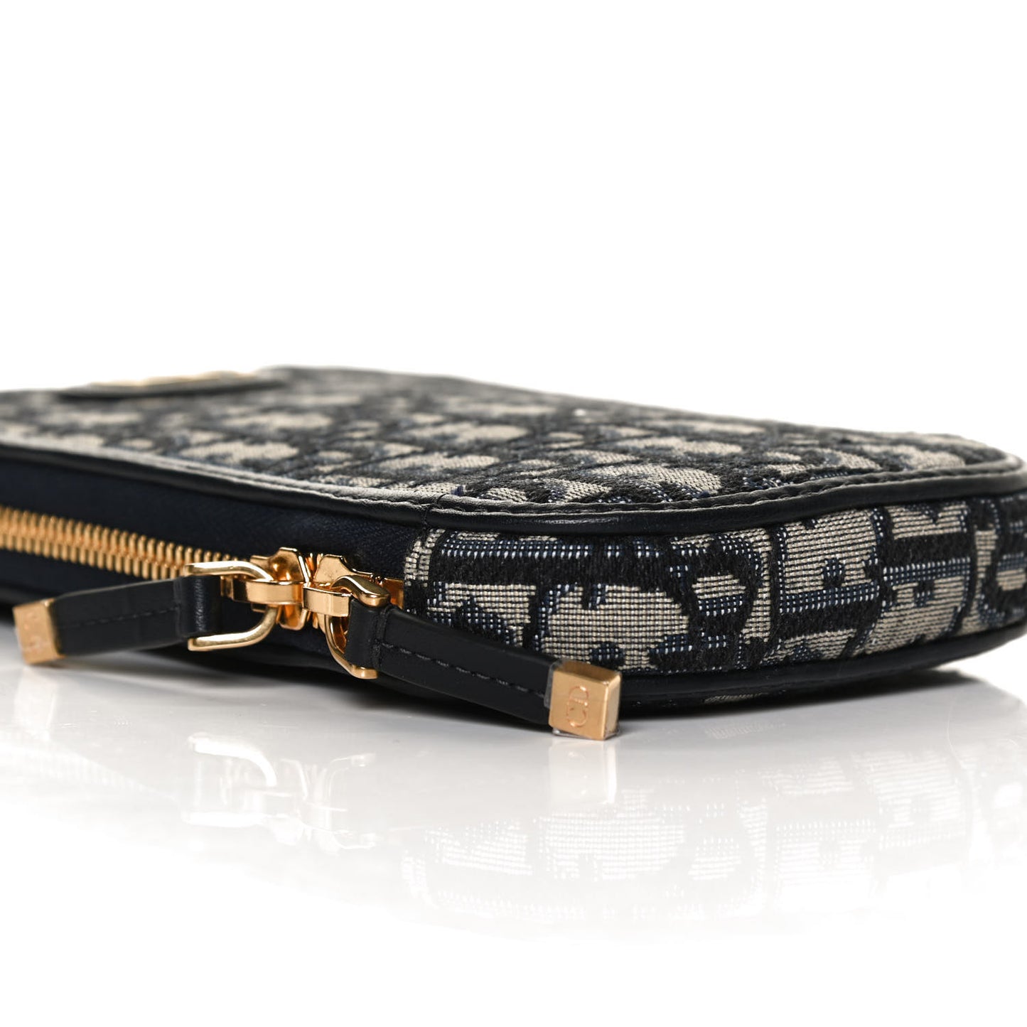 Oblique 30 Montaigne Phone Holder Blue