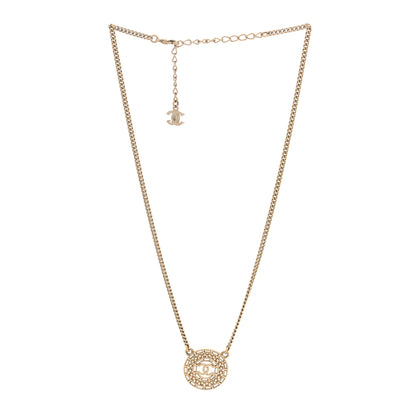 Chanel Pearl Baguette Crystal CC Medallion Necklace Gold 2 of 4