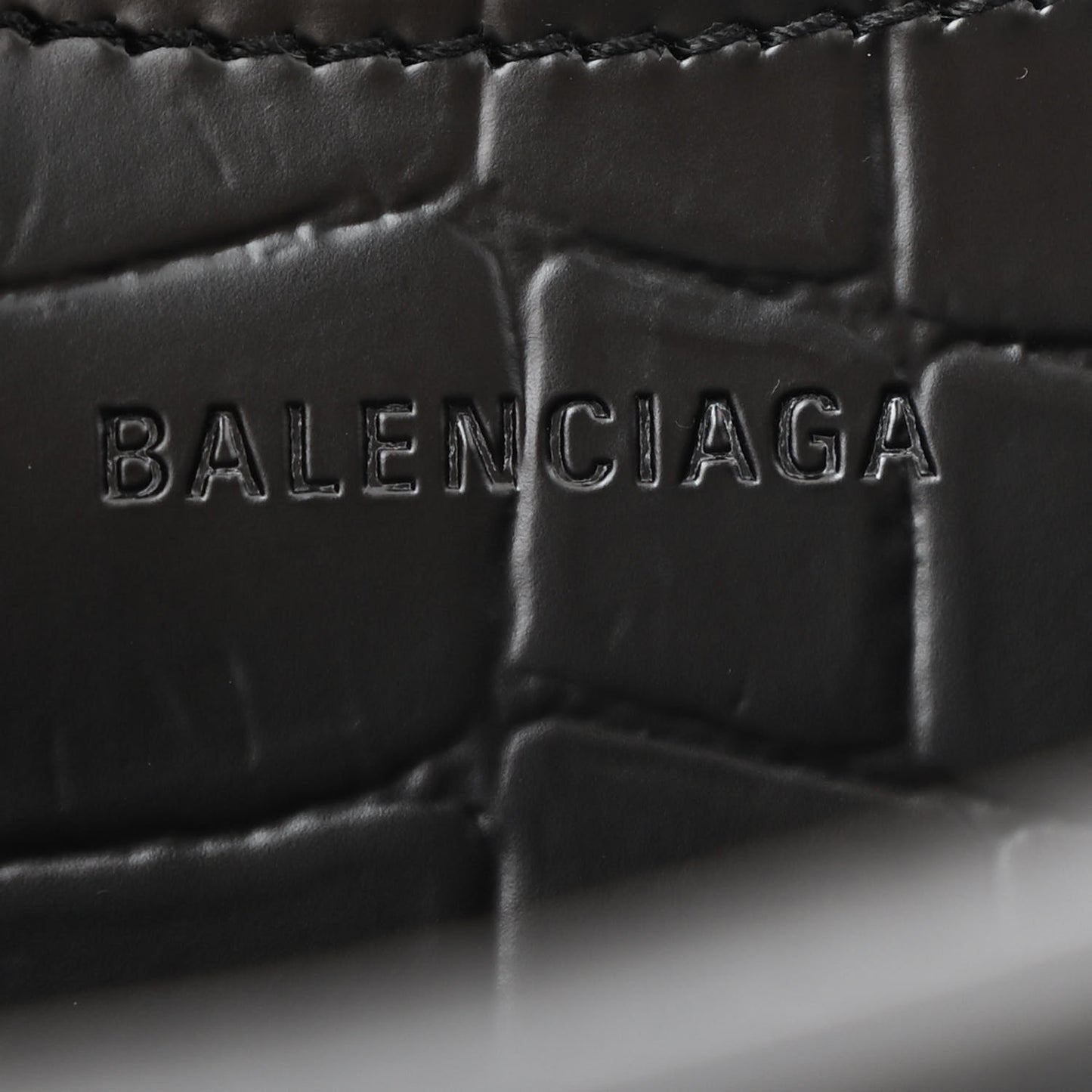 Semi Shiny Calfskin Crocodile Embossed Neo Classic Black Hardware S City Black Black