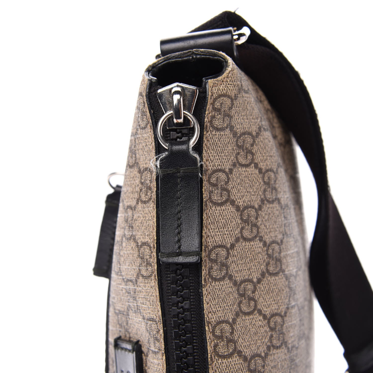 Gucci GG Supreme Monogram Flat Messenger Bag Black 12 of 16