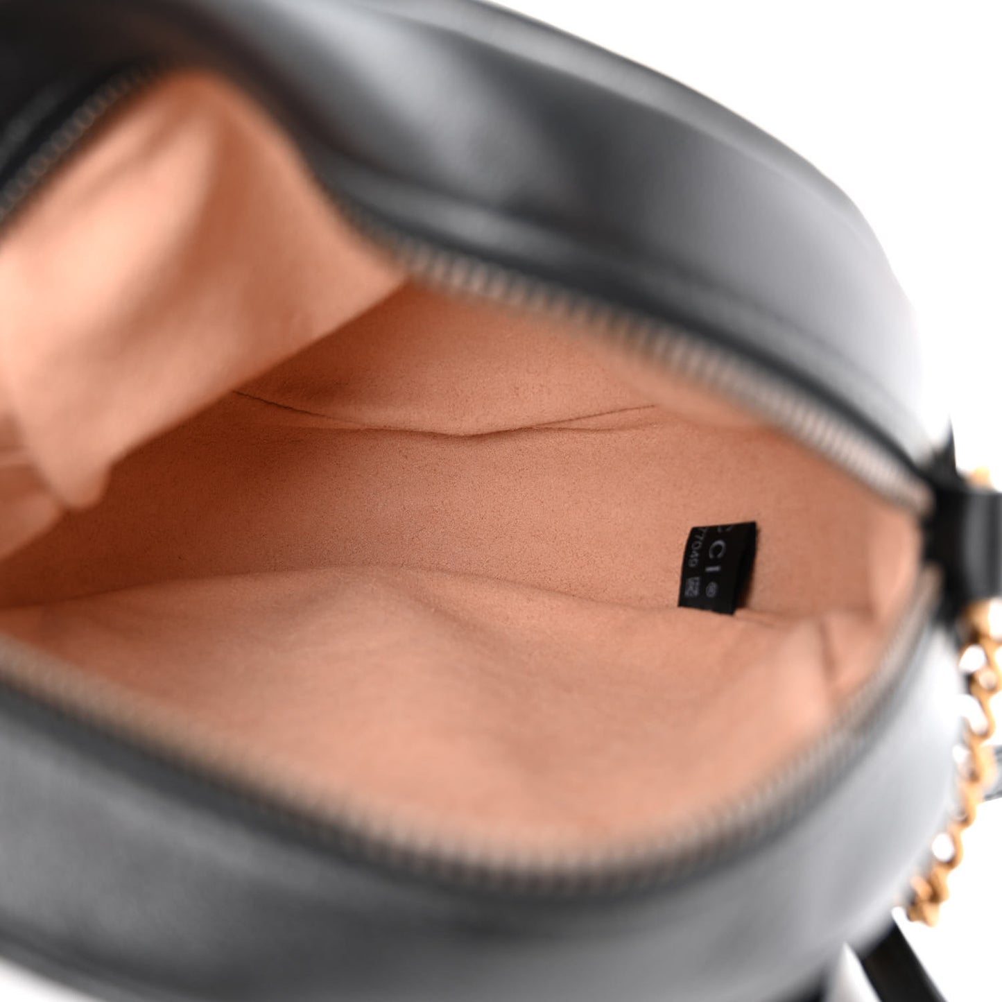Azalea Calfskin Matelasse Heart Mini GG Marmont Round Shoulder Bag Black