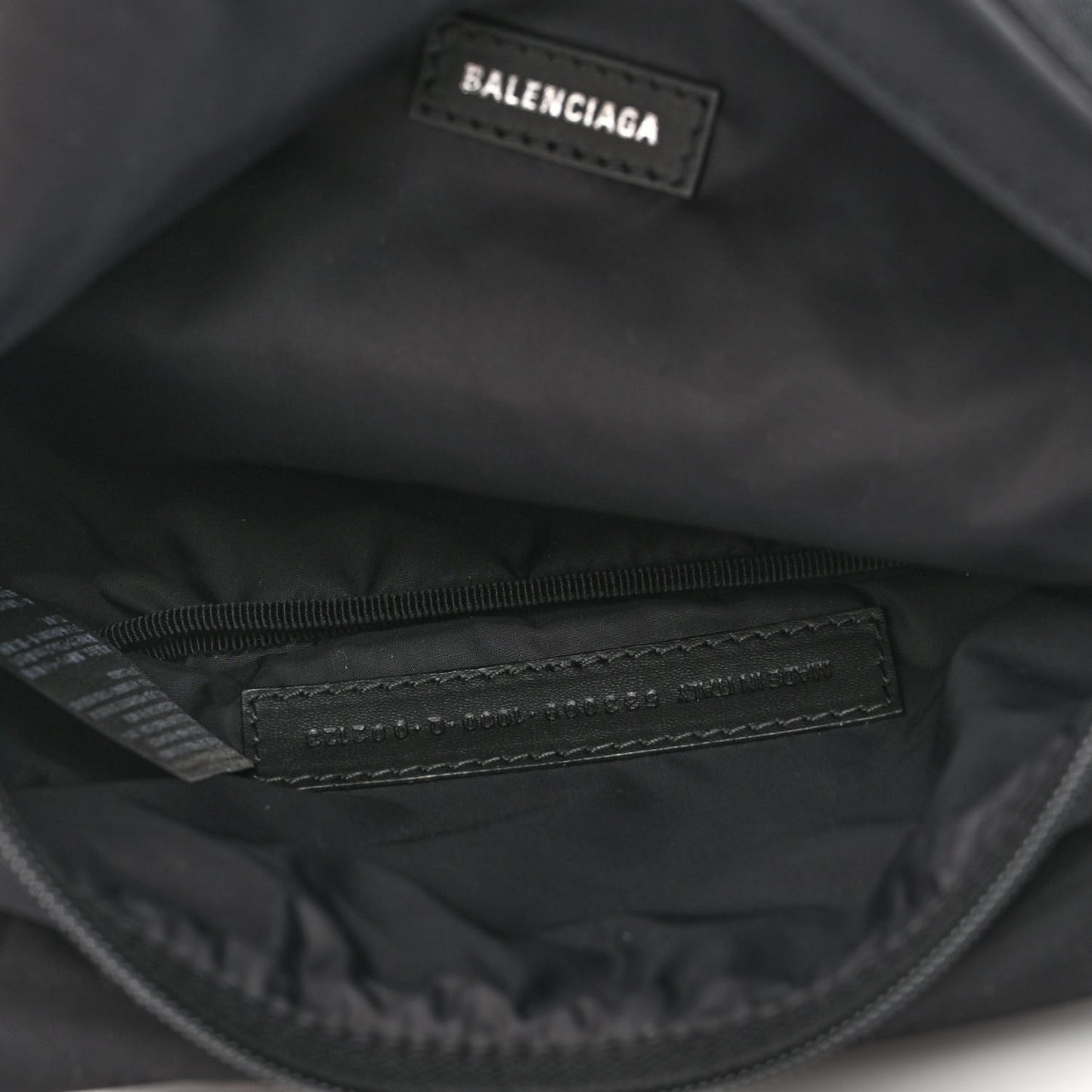 Sport Nylon Logo Embroidered Wheel Beltpack Black