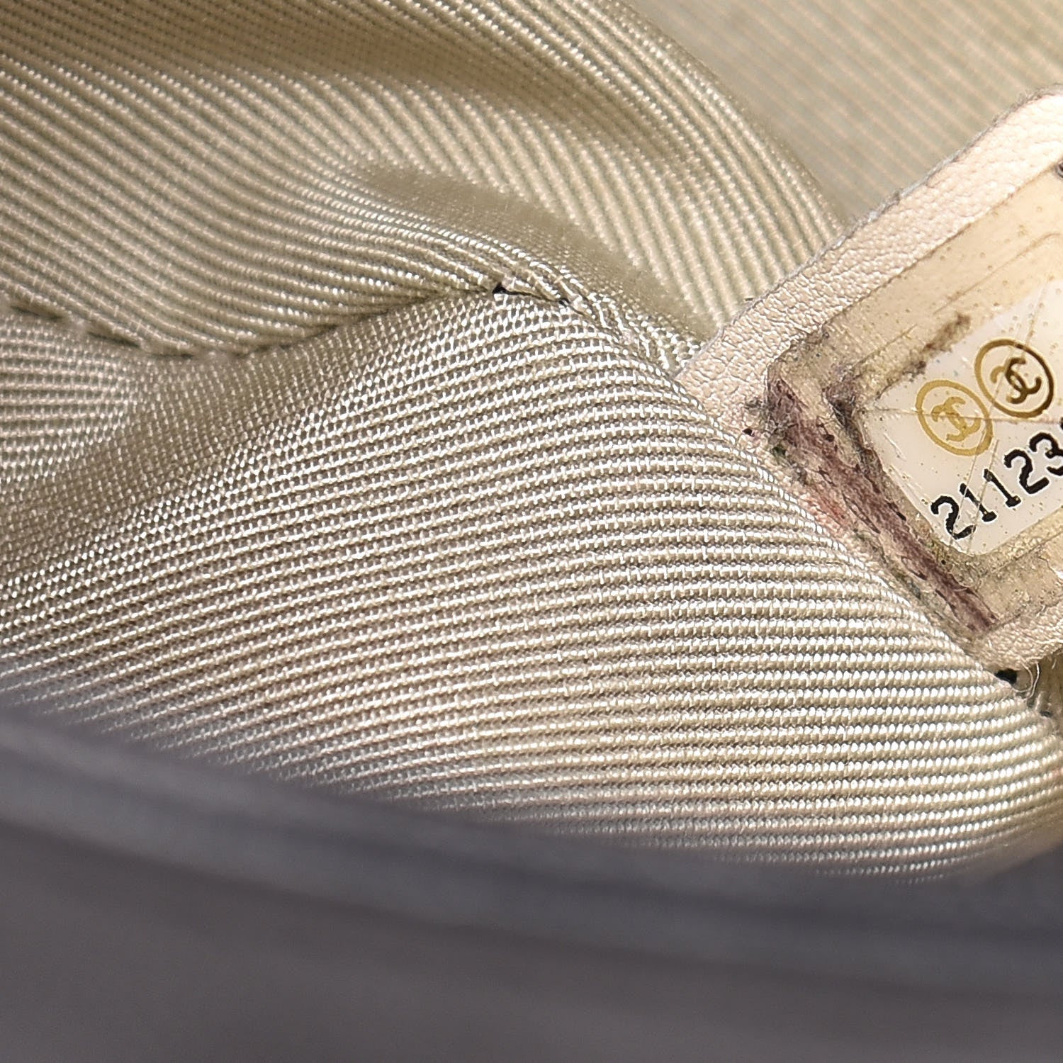 Chanel Washed Lambskin Quilted Medium Chain Around Messenger Black 9 of 14