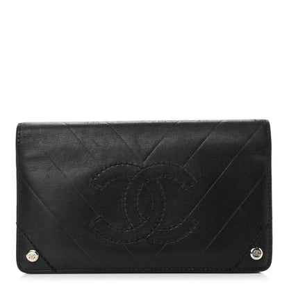 Chanel Lambskin Chevron Quilted CC Yen Wallet Black 1 of 11