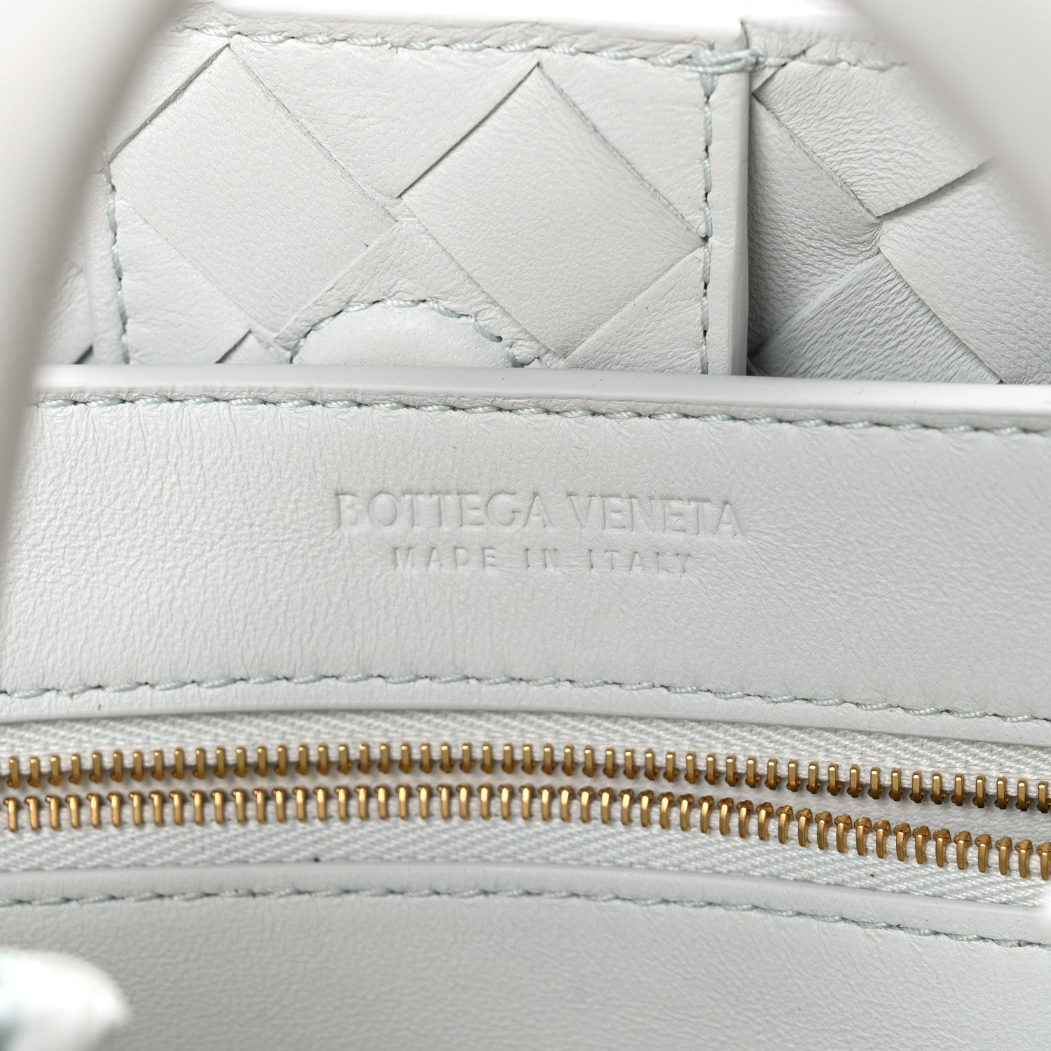 Bottega Veneta Nappa Intrecciato Small Andiamo Shoulder Bag Hoarfrost 6 of 9
