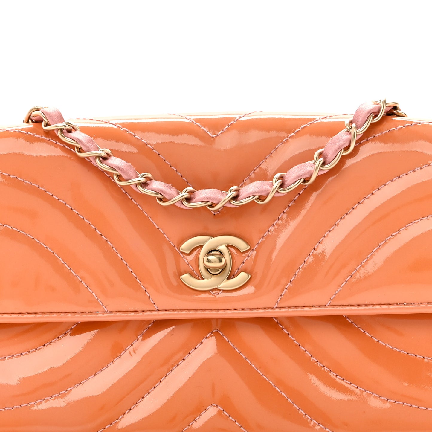 Patent Calfskin Scallop Quilted Single Flap Pink