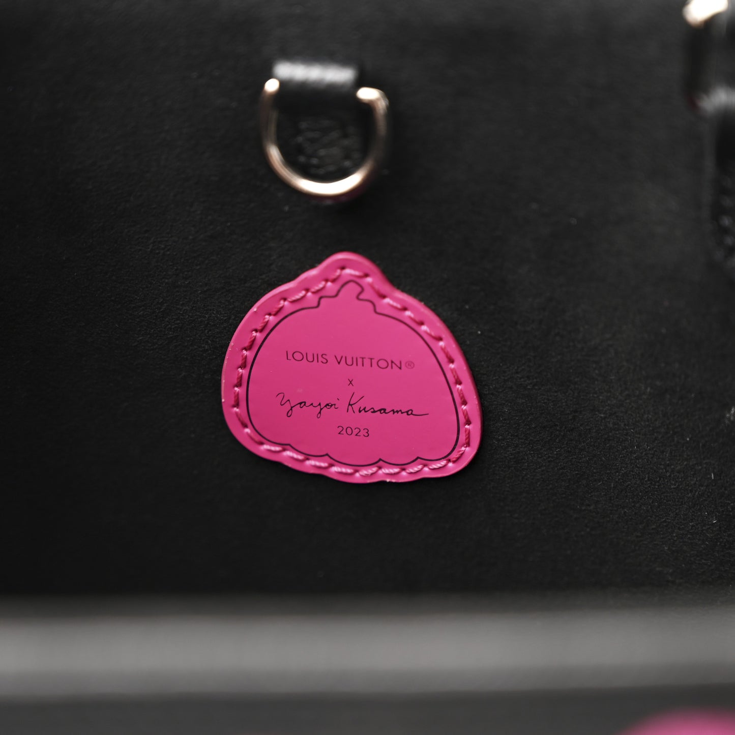 LV X YK Empreinte Monogram Giant Onthego MM Black Fuchsia