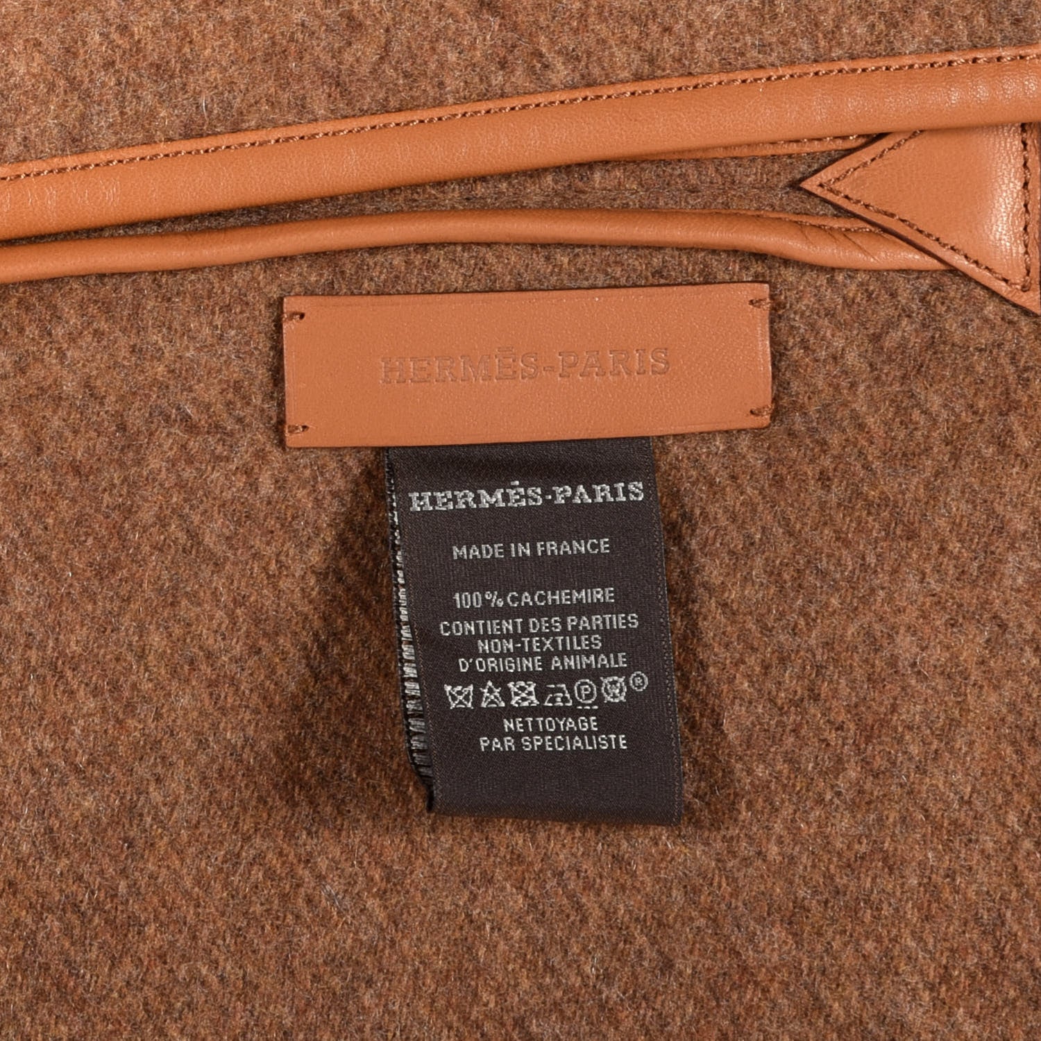 Hermes Cashmere Lambskin Kelly Poncho Camel 2 of 2
