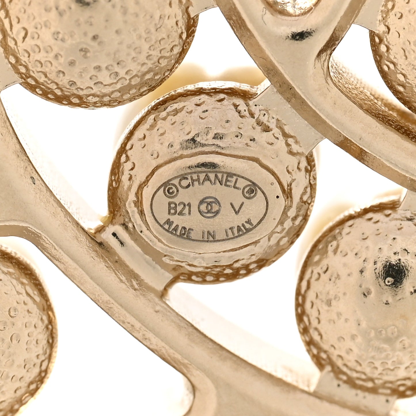 Pearl CC Brooch Light Gold