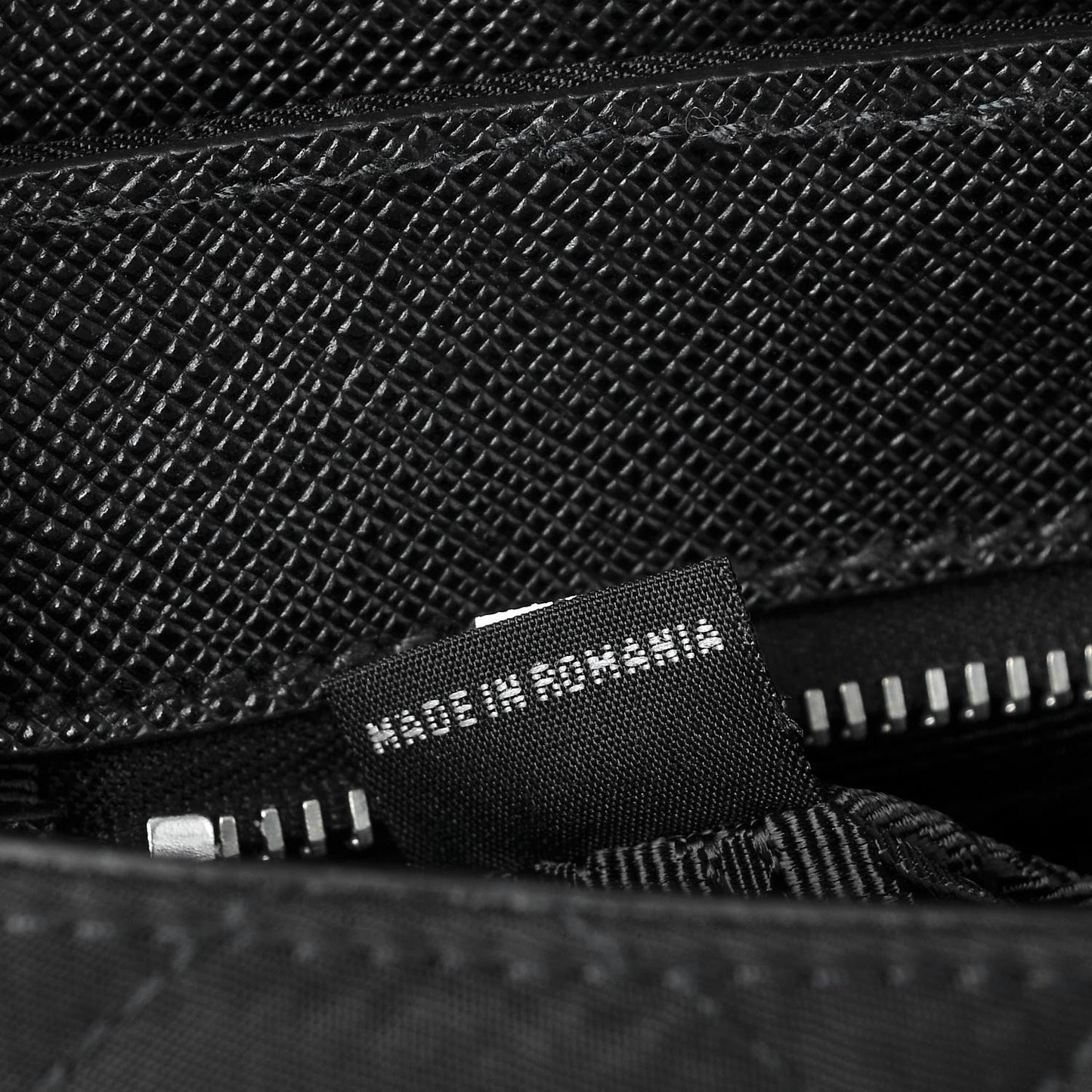 Nylon Tessuto Impuntu Quilted Flap Black