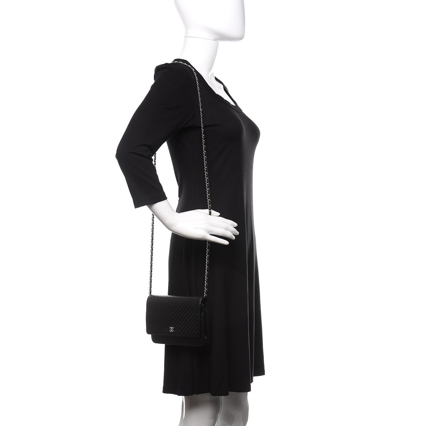 Caviar Chevron Quilted Wallet On Chain WOC Black