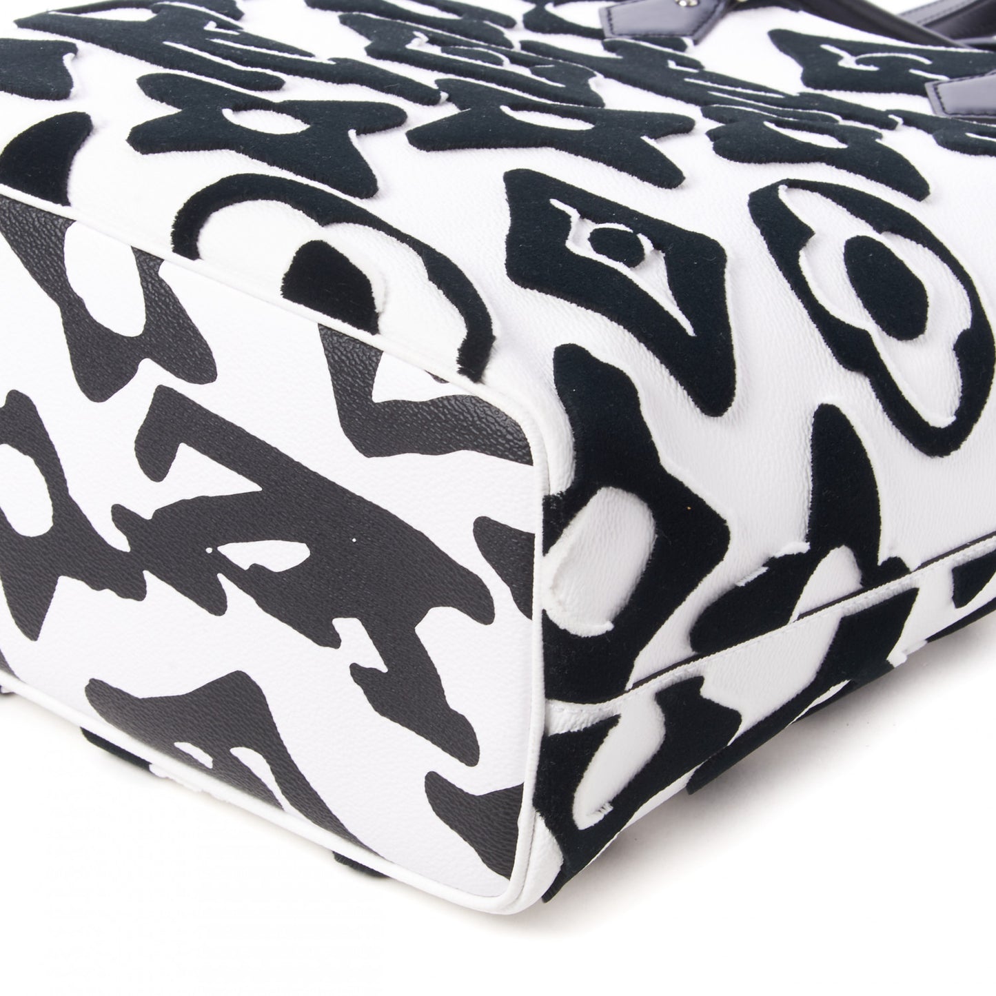 X UF Tufted Monogram Tufted Cabas White Black