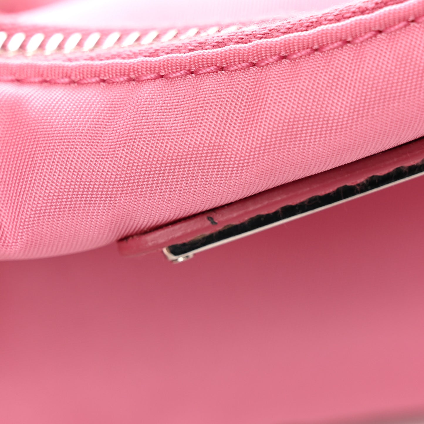 Nylon Re-Edition 2005 Shoulder Bag Begonia