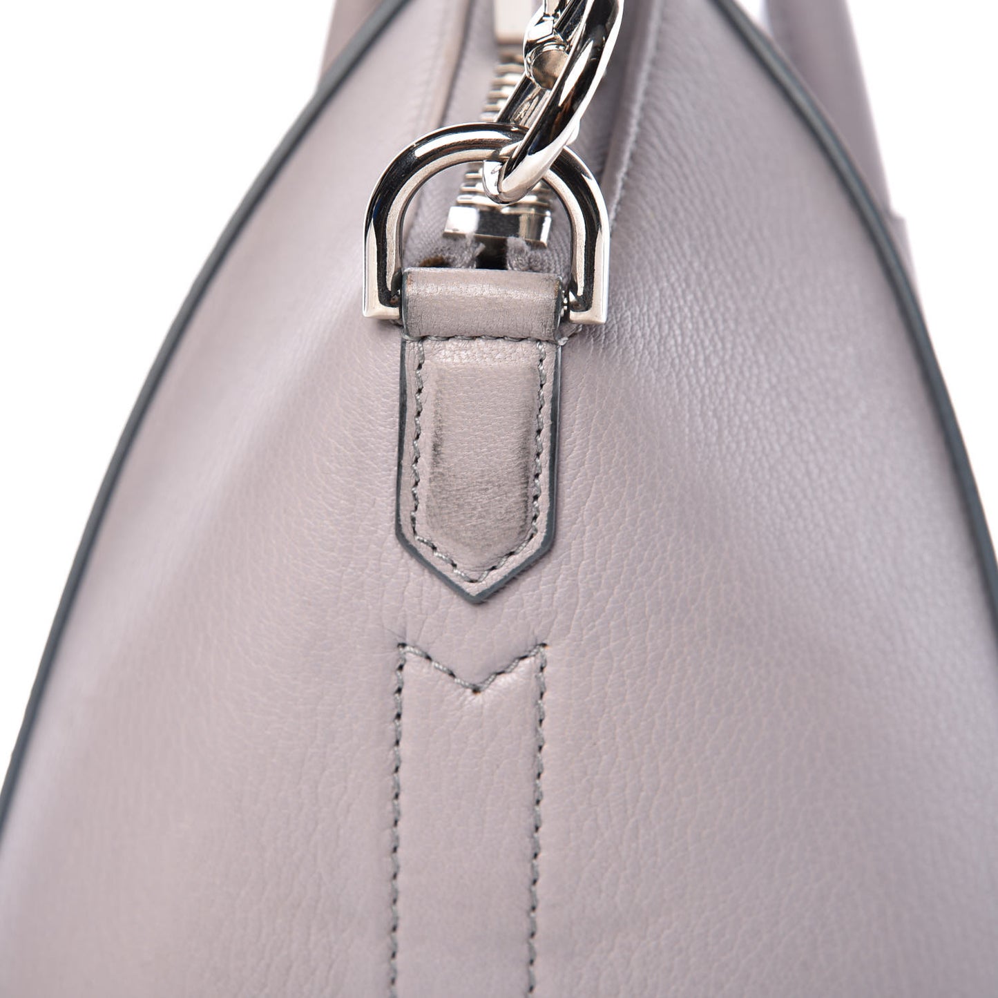 Sugar Goatskin Medium Antigona Pearl Grey