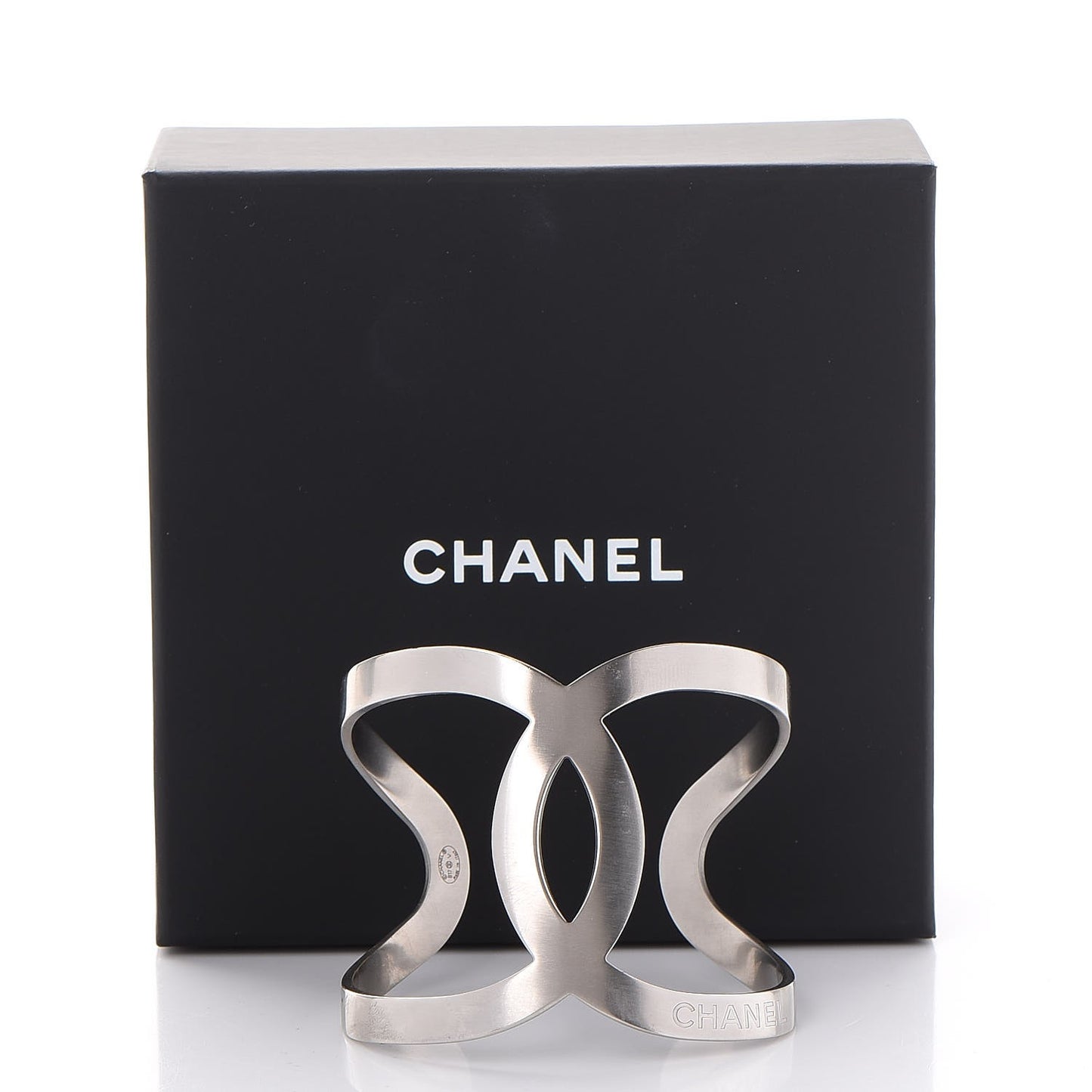 Metal CC Cuff Silver
