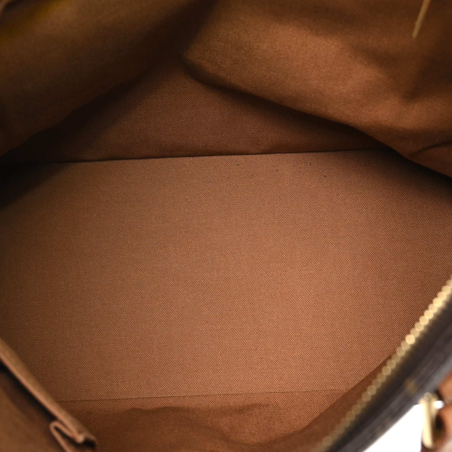 Louis Vuitton Monogram Cabas Mezzo 5 of 10
