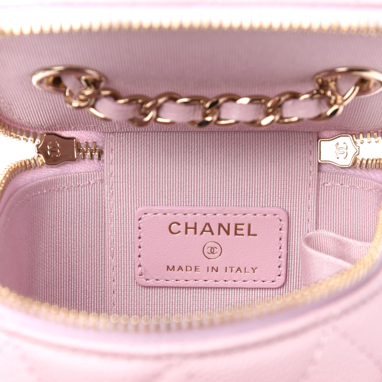 Caviar Quilted Mini Vanity Case With Chain Light Pink
