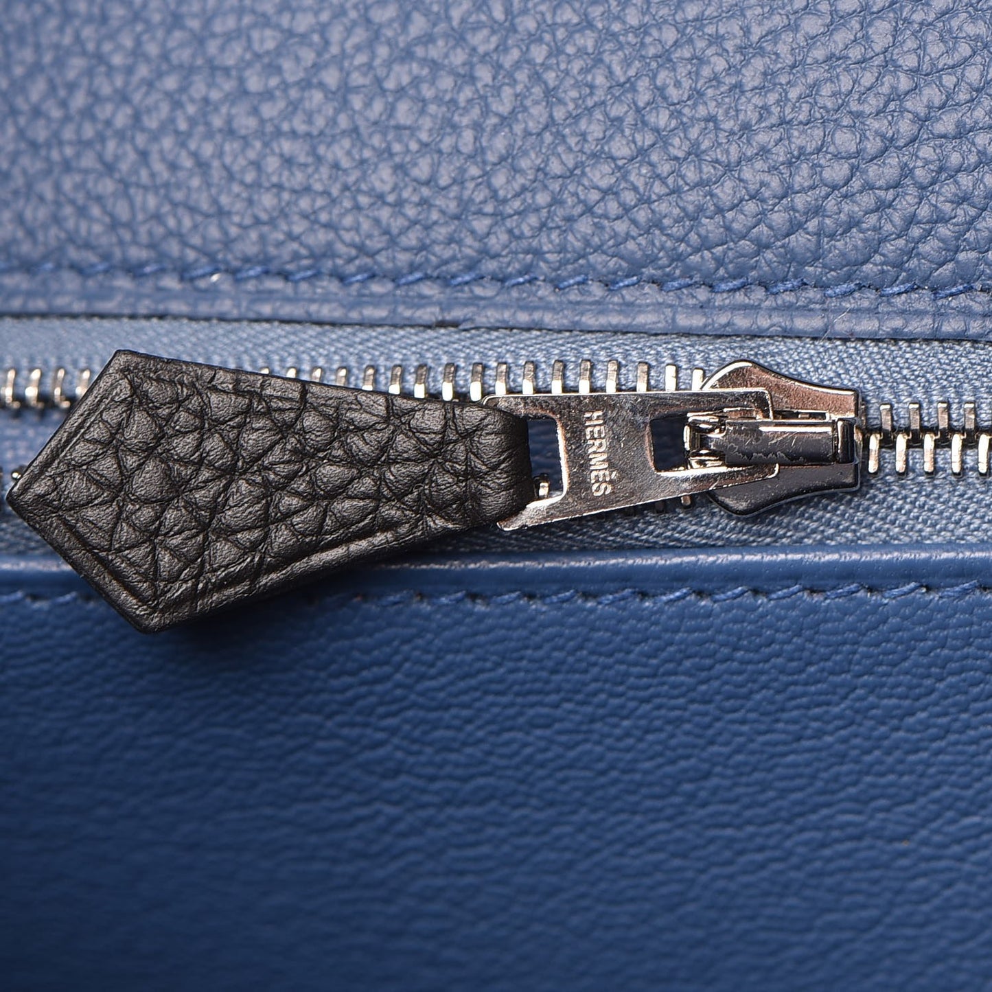 Togo Verso Kelly Retourne 35 Black Bleu Agate
