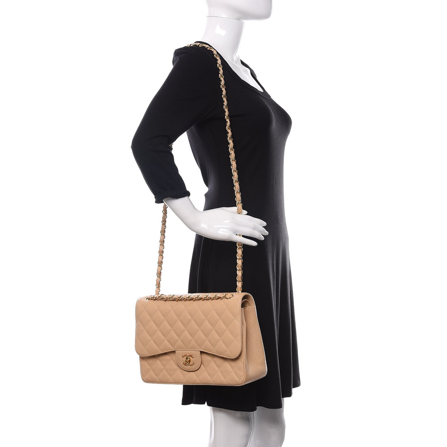 Caviar Quilted Jumbo Double Flap Beige Clair