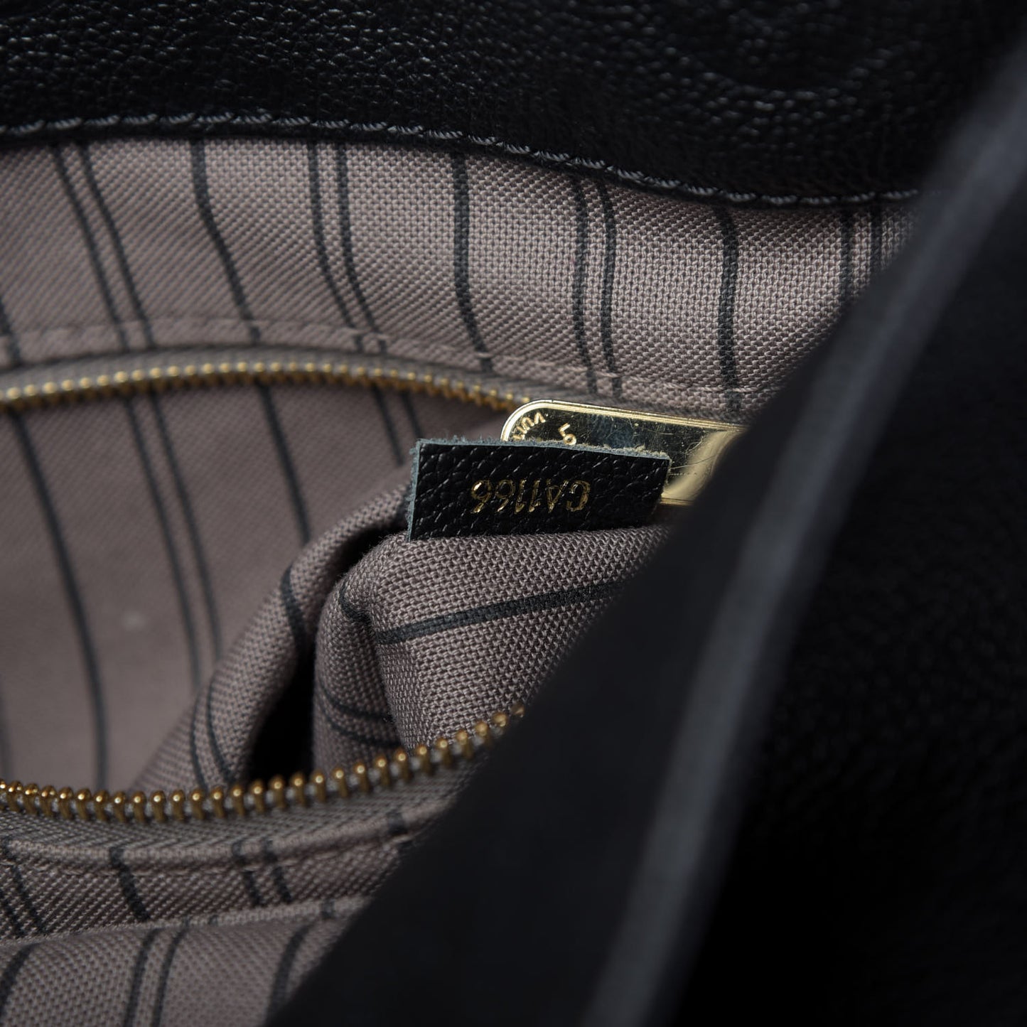 Empreinte Artsy MM Black