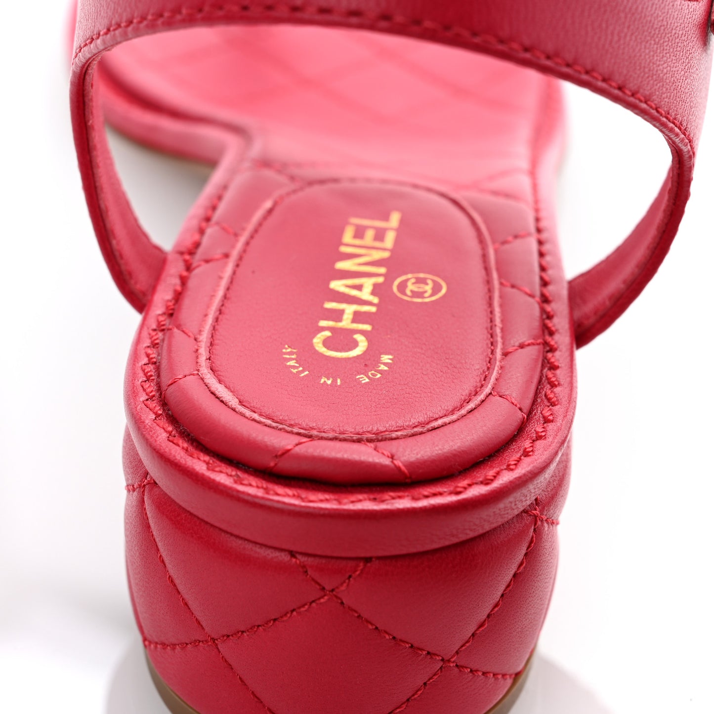 Lambskin Chain CC Logo Thong Sandals 39 Pink