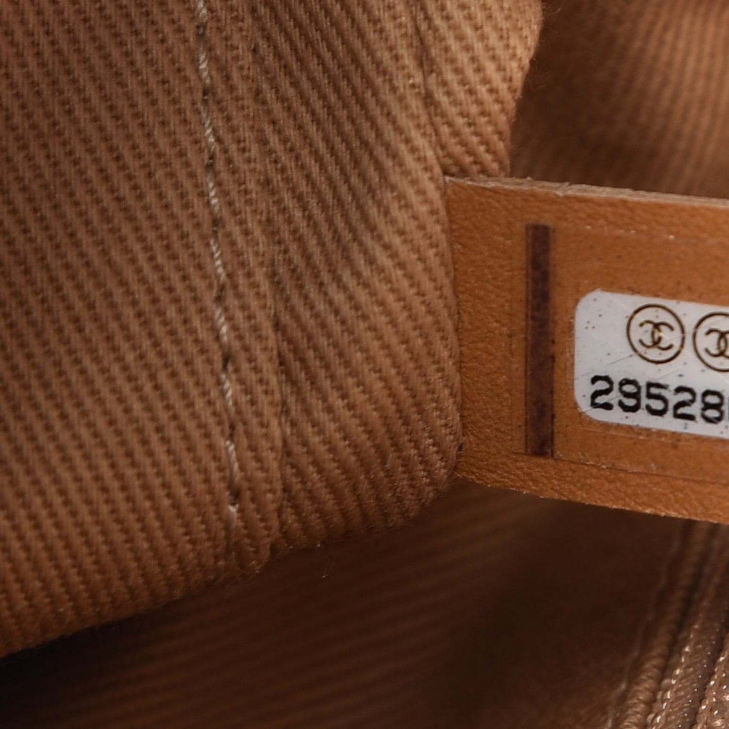 Caviar Quilted Small Business Affinity Flap Beige