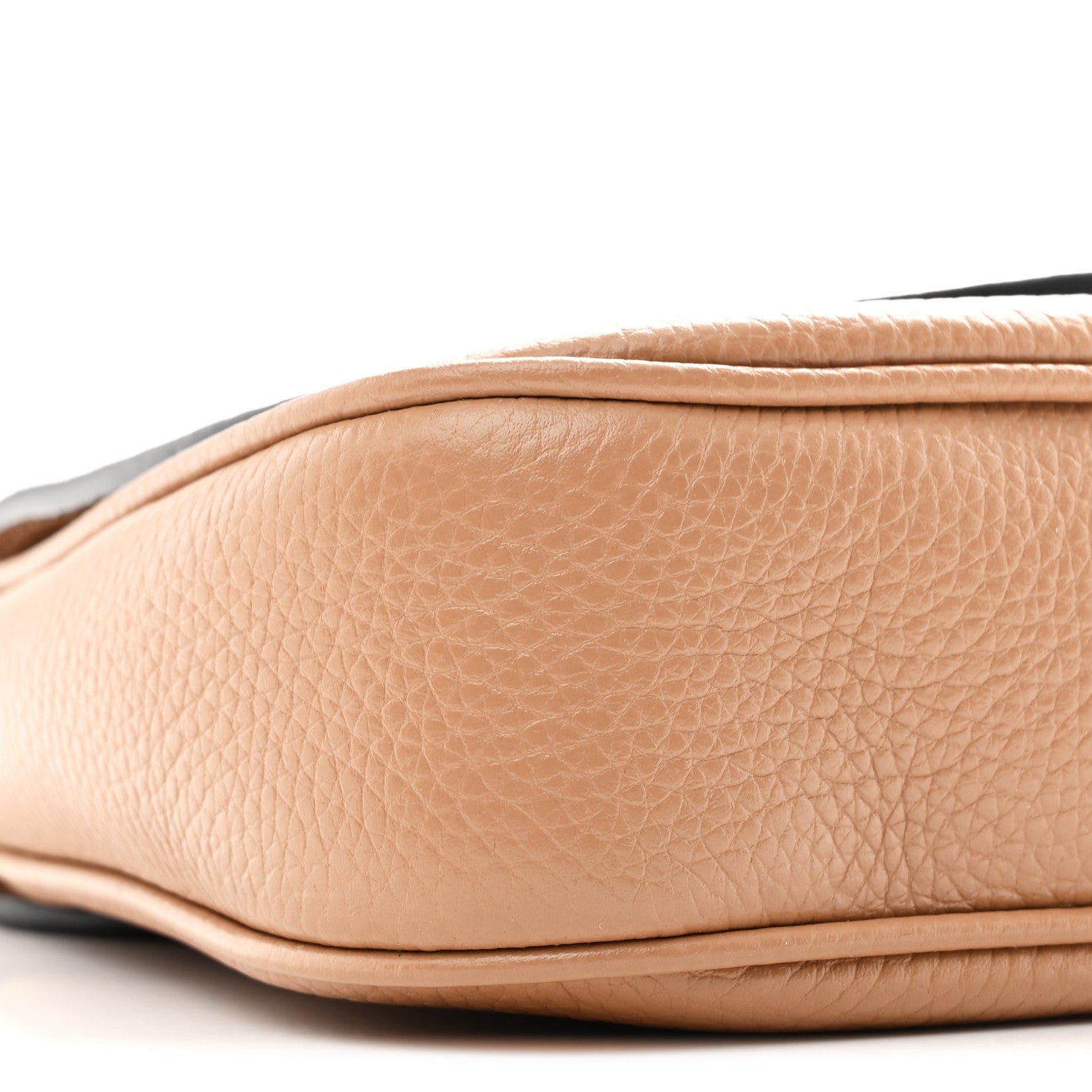 Gucci Pebbled Calfskin Medium Soho Flap Crossbody Camelia 9 of 10