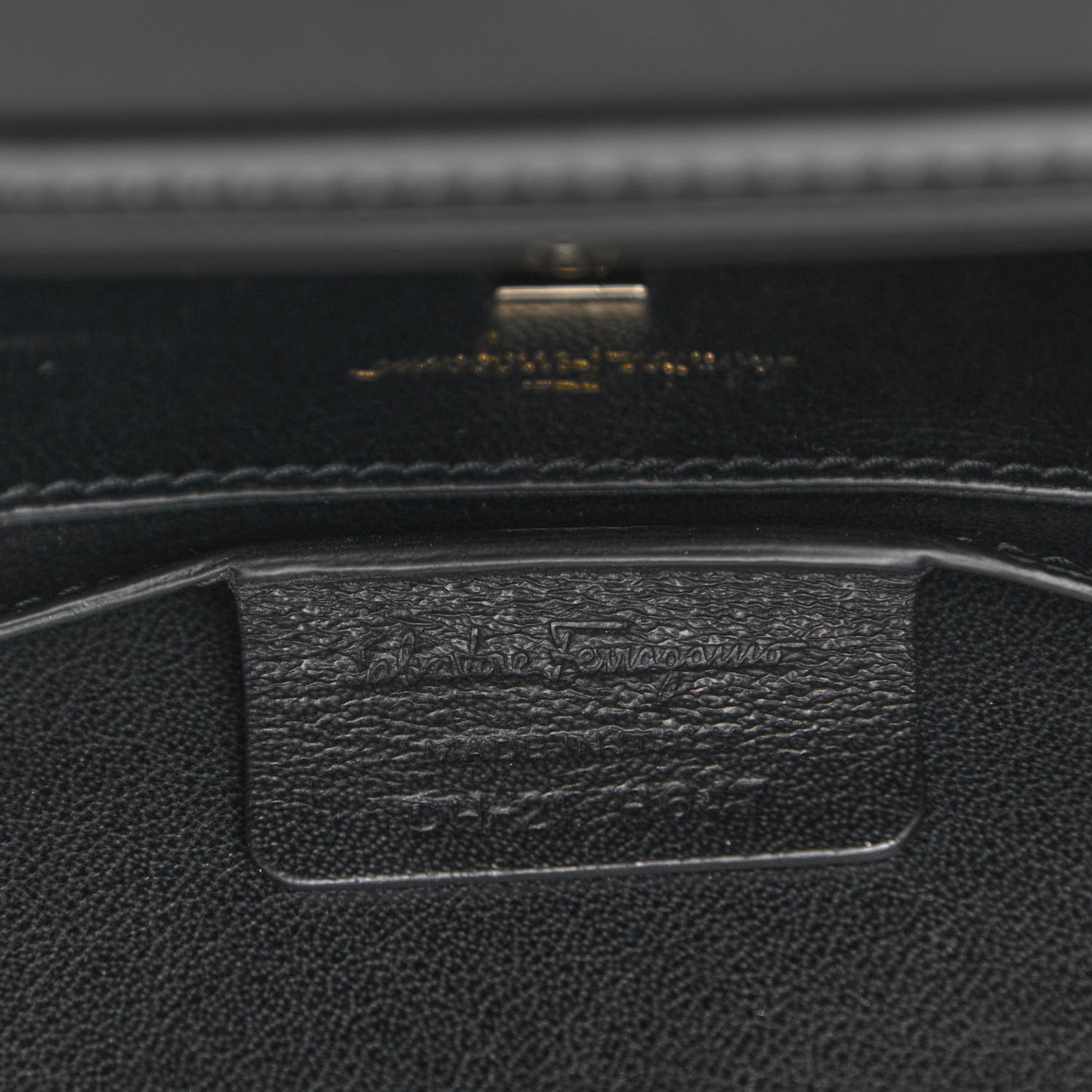 Smooth Calfskin Small Boxyz Black