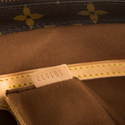 Louis Vuitton Monogram Cabas Mezzo 8 of 9