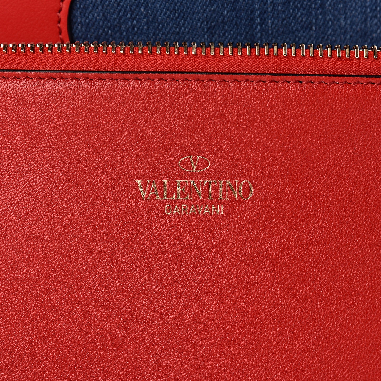 Denim Vlogo Small Escape Tote Blue Red