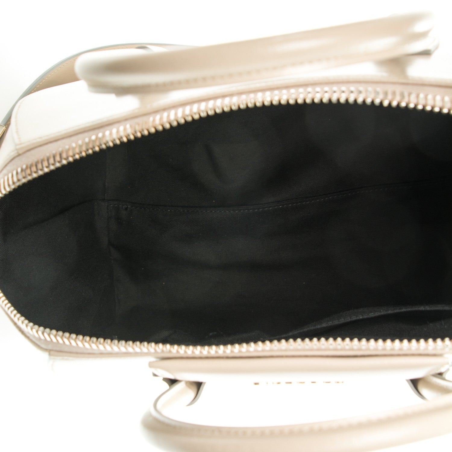 Givenchy Smooth Calfskin Medium Antigona Sand 5 of 8