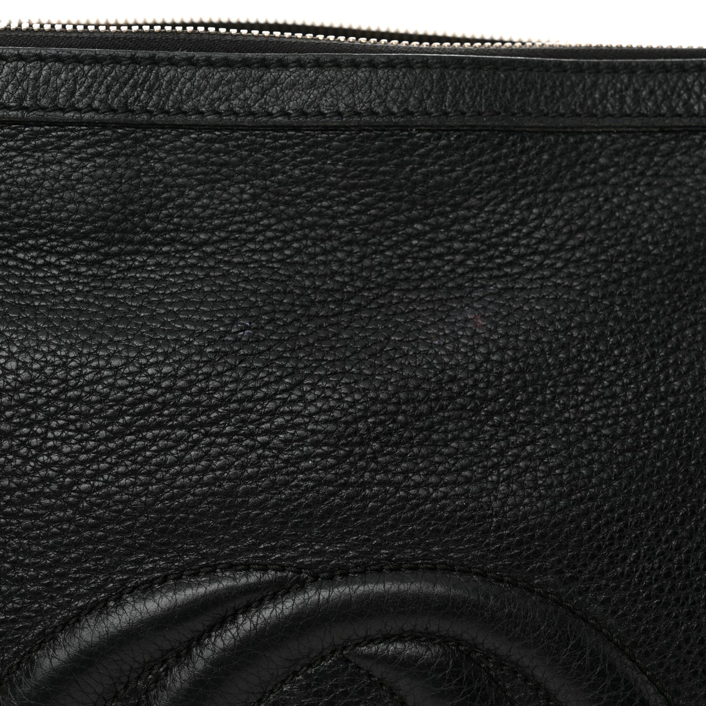 Pebbled Calfskin Medium Soho Hobo Black